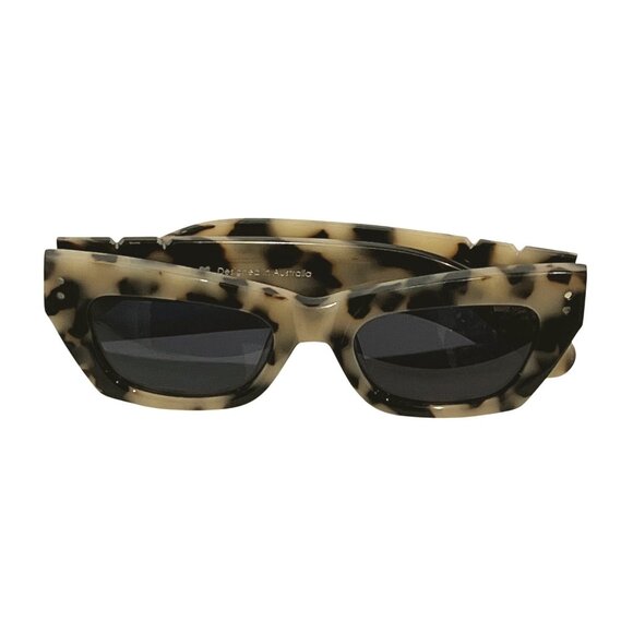 Bec + Bridge x Pared Petite Amour Sunglasses in Cookies & Cream - Picture 1 of 6